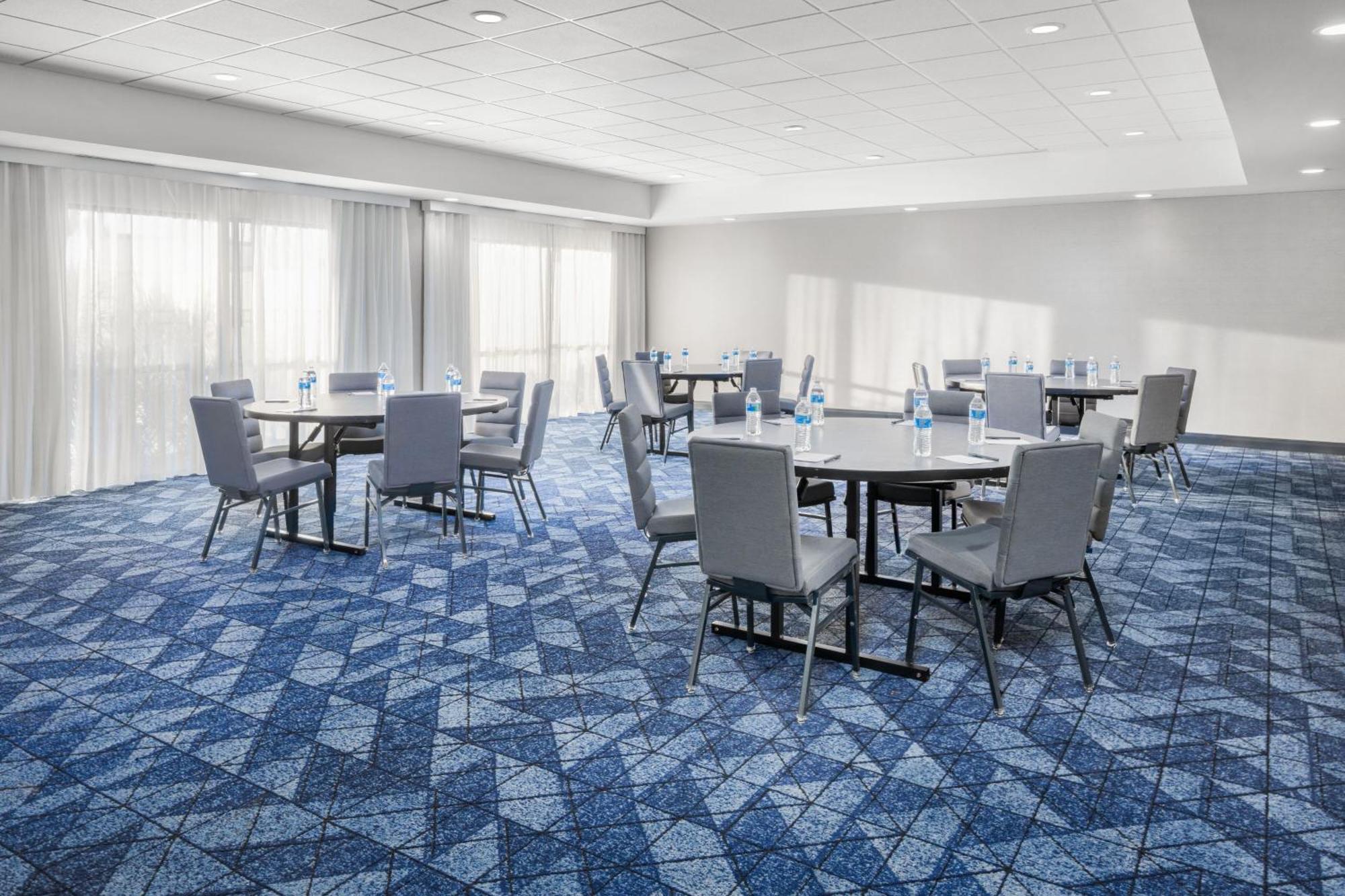 Courtyard By Marriott Auburn Hotel Exterior foto